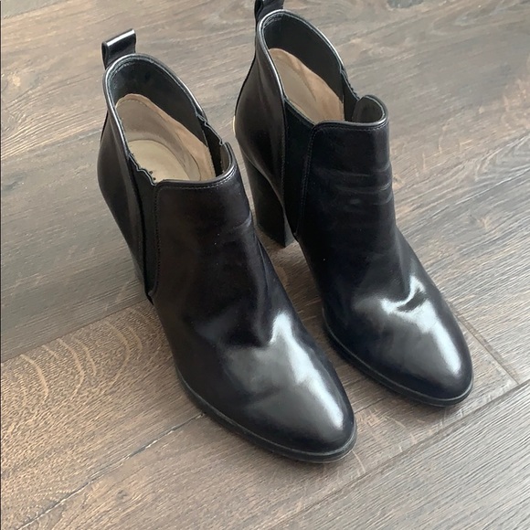 Michael Kors Shoes - Michael Kors Ankle Black Leather Booties
